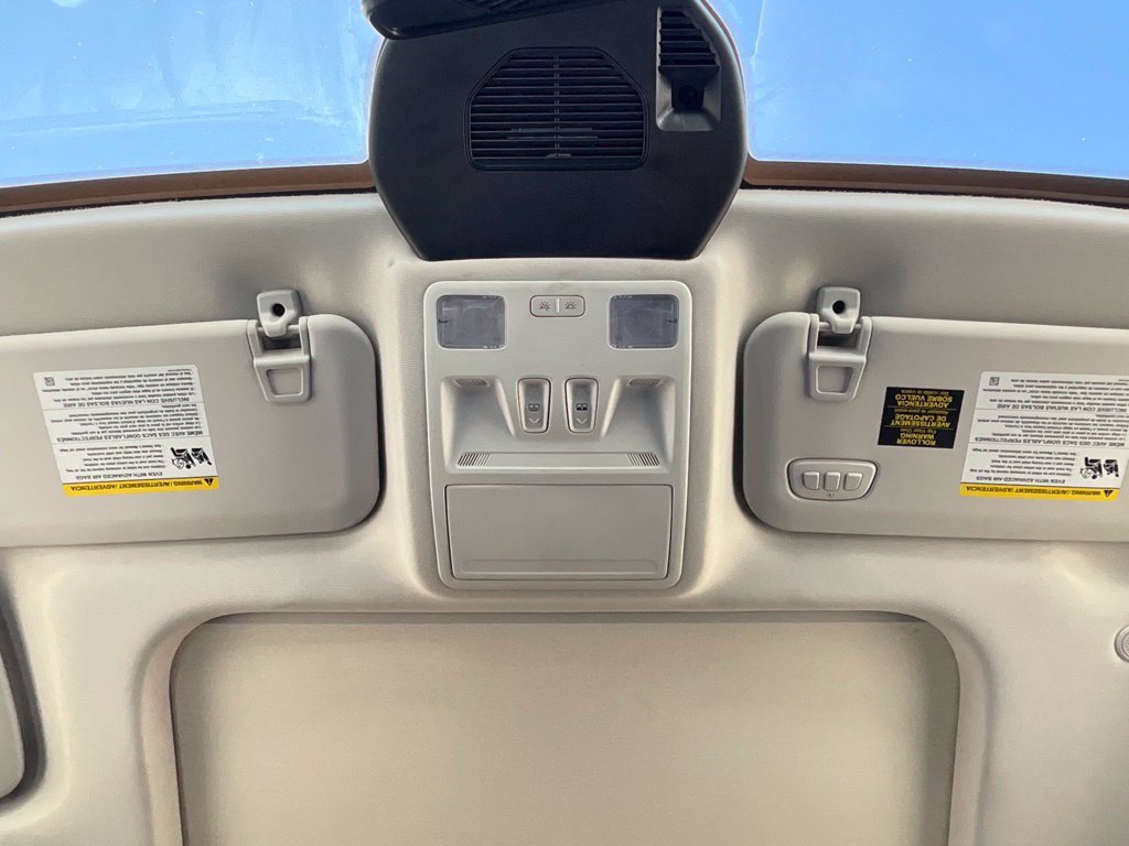 Certified 2024 Ford Escape SE w/ PHEV Premium Package FWD image 38