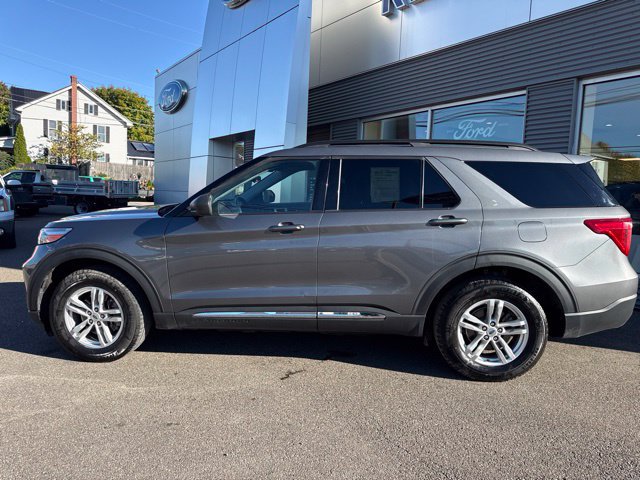 Certified 2023 Ford Explorer XLT w/ Equipment Group 202A AWD/4WD image 9