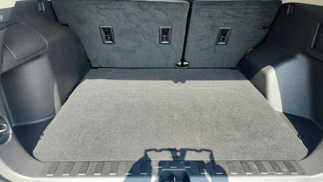 Used 2024 GMC Terrain Denali w/ Denali Premium Package image 33