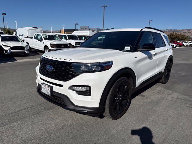 Certified 2023 Ford Explorer ST-Line w/ Class IV Trailer Tow Package AWD/4WD image 1