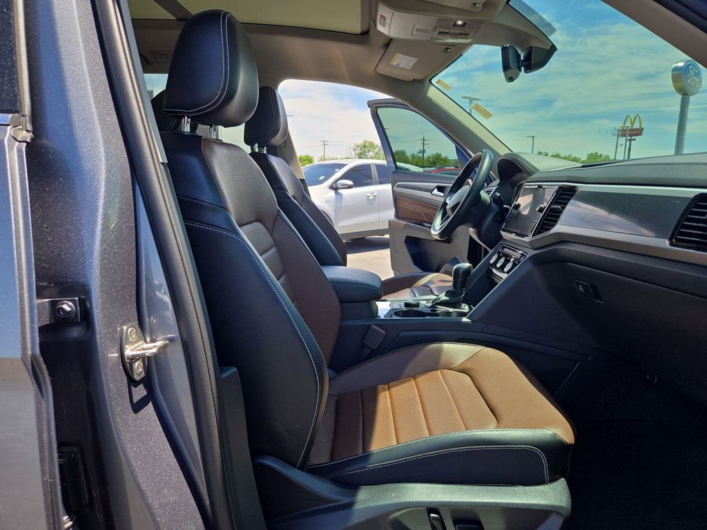 Used 2022 Volkswagen Atlas SEL Premium AWD/4WD image 33