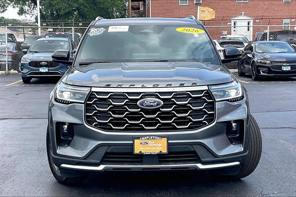 Certified 2026 Ford Explorer Platinum AWD/4WD image 2