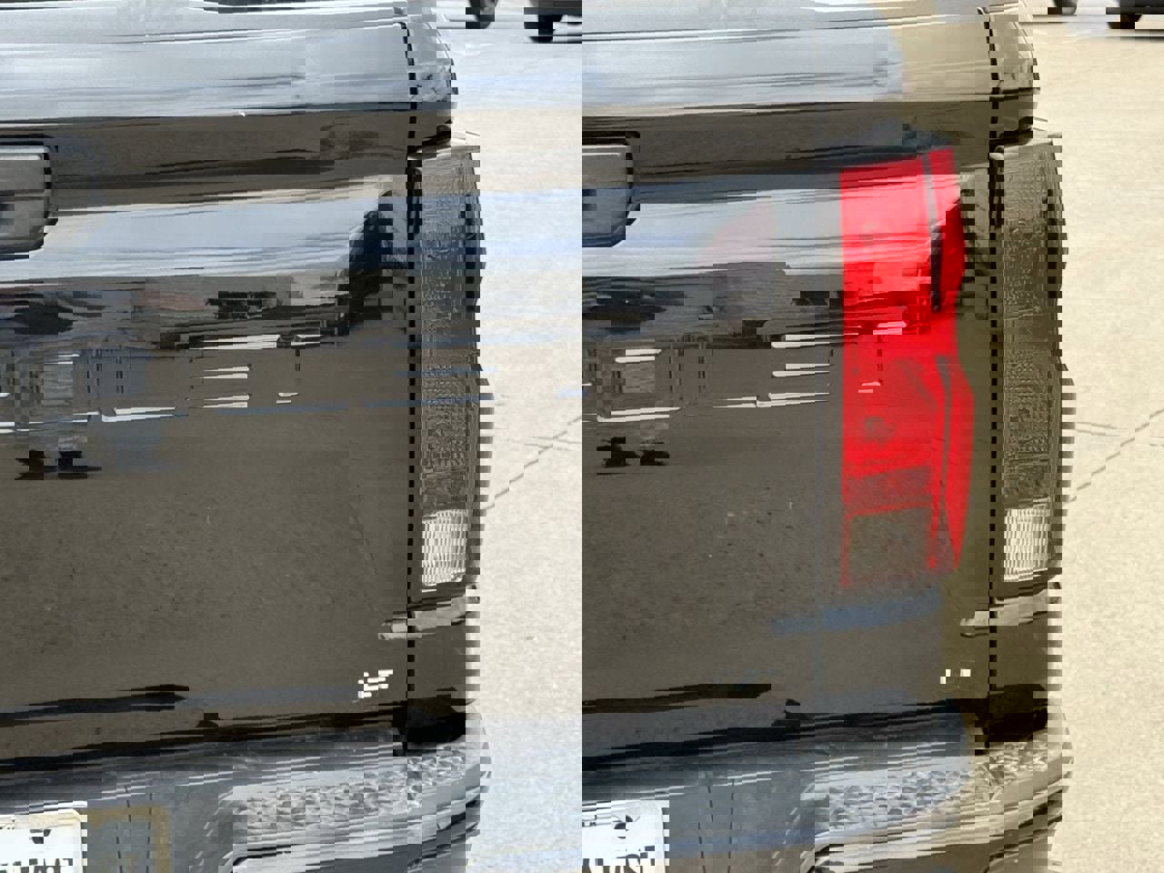 Used 2023 Chevrolet Colorado LT image 8