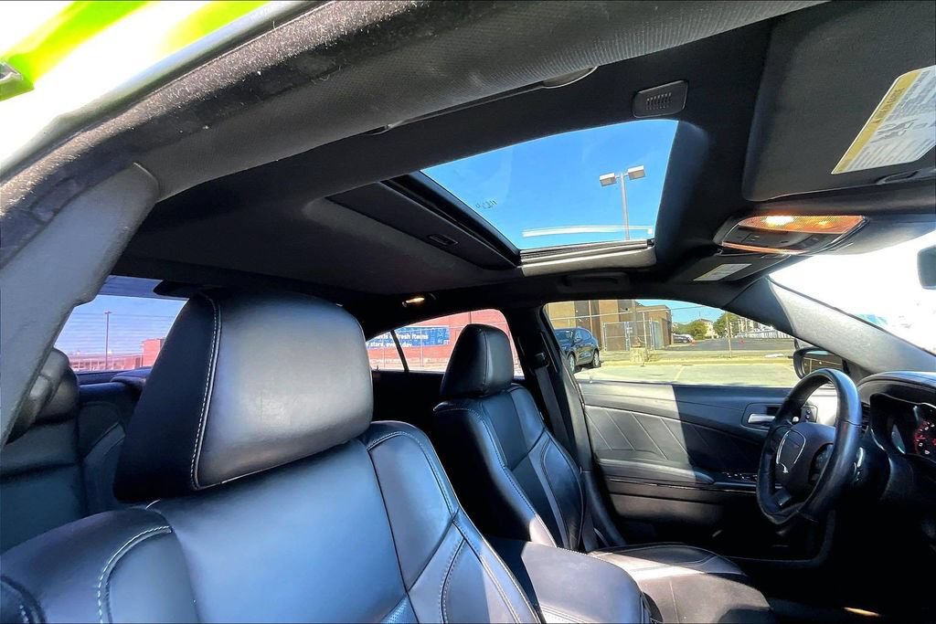 Used 2023 Dodge Charger SXT w/ Plus Group RWD image 21