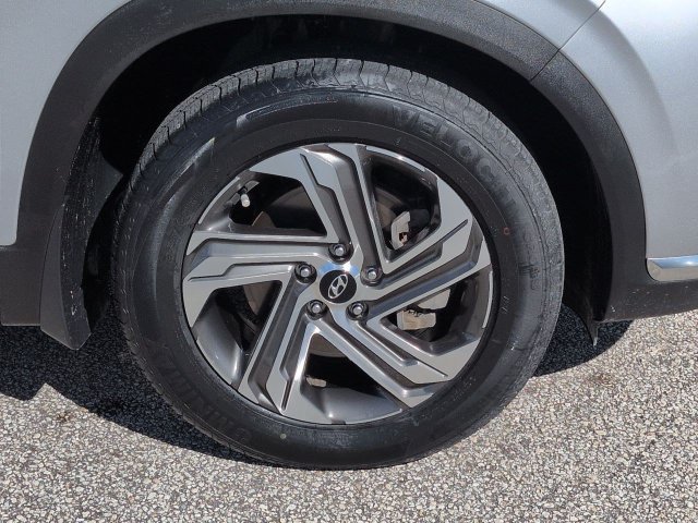 Used 2022 Hyundai Santa Fe SEL w/ Convenience + Premium Package FWD image 11