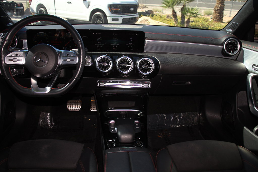 Used 2023 Mercedes-Benz CLA 250 image 19