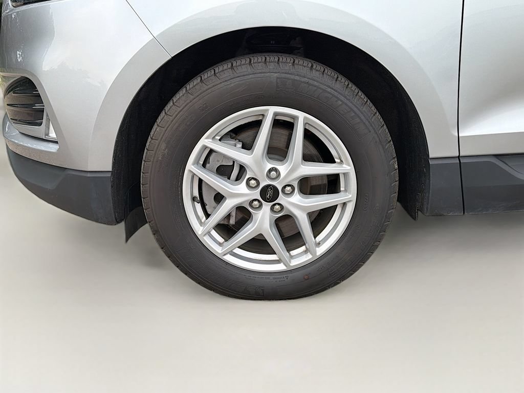 Certified 2024 Ford Edge SEL w/ Convenience Package AWD/4WD image 32