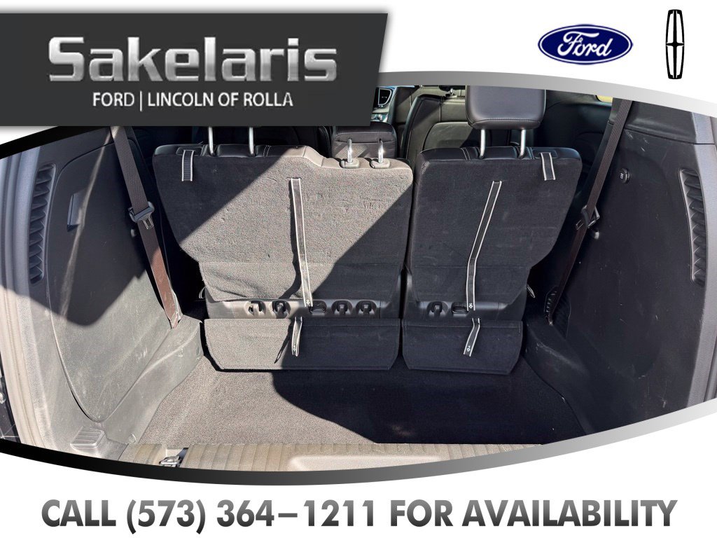Used 2025 Chrysler Pacifica Select FWD image 45
