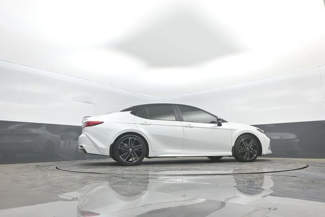 Used 2025 Toyota Camry XSE w/ Premium Plus Package image 40