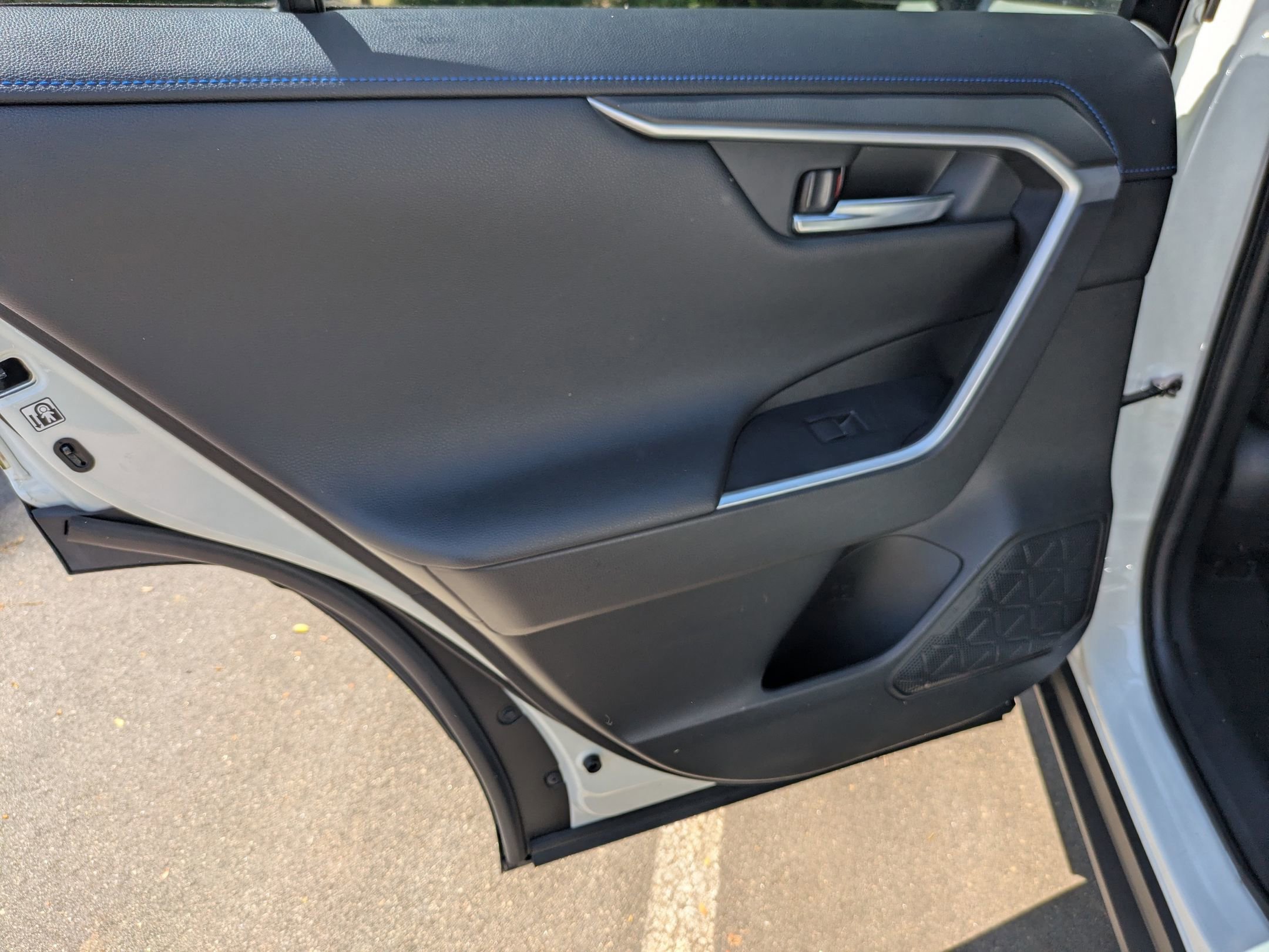 Used 2020 Toyota RAV4 XSE w/ XSE Grade Weather Package image 25