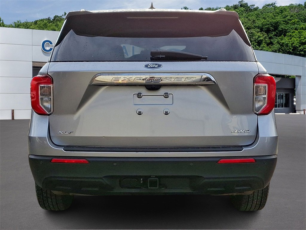 Certified 2022 Ford Explorer XLT w/ Class IV Trailer Tow Package image 5