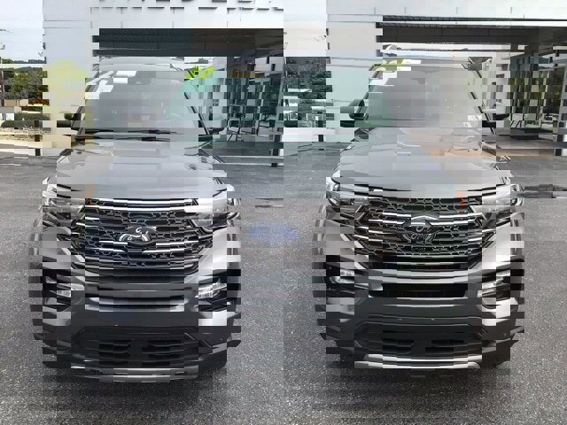 Certified 2022 Ford Explorer King Ranch w/ Technology Package image 3