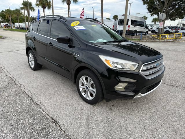 Certified 2018 Ford Escape SE w/ SE Sync 3 Package