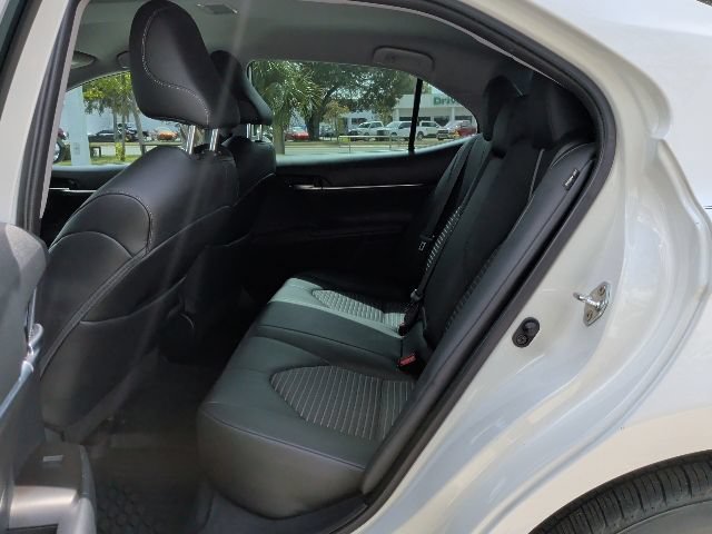 Used 2022 Toyota Camry SE FWD image 15