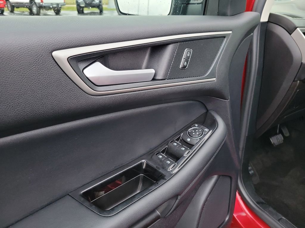 Certified 2020 Ford Edge SEL w/ Convenience Package image 19