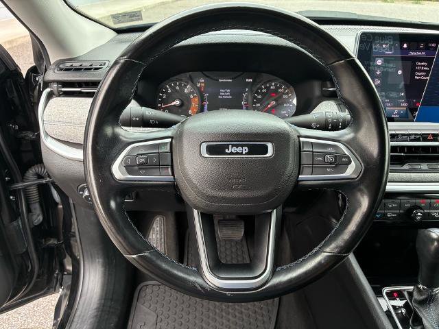 Used 2022 Jeep Compass Latitude w/ Sun and Sound Group image 19