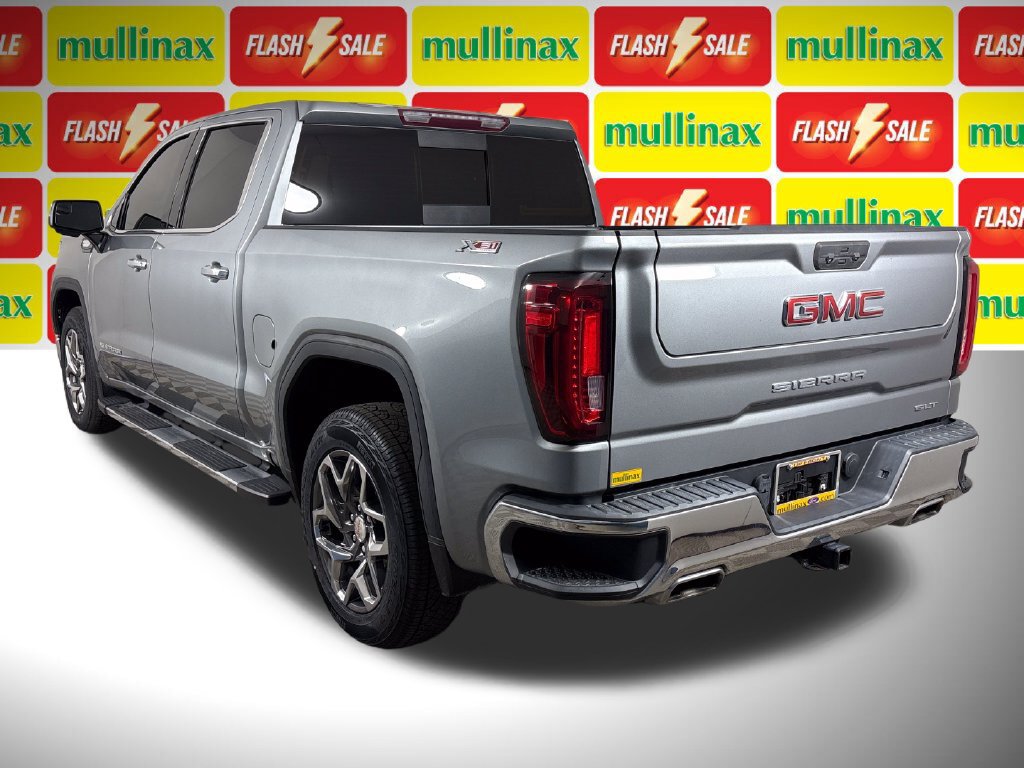 Used 2023 GMC Sierra 1500 SLT AWD/4WD image 9