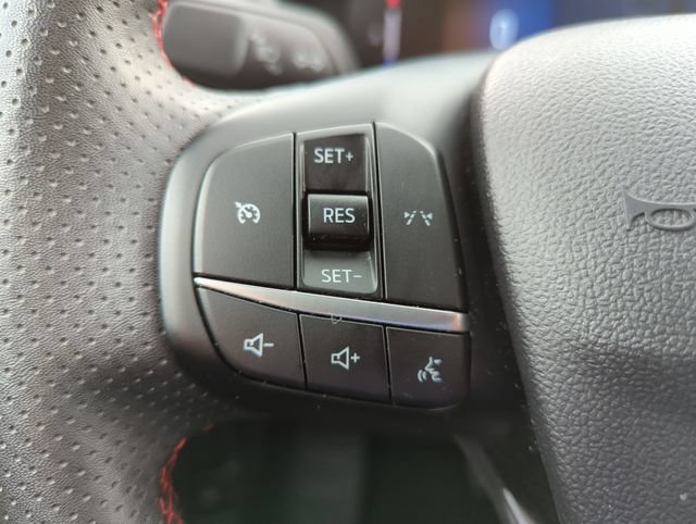 Certified 2025 Ford Escape ST-Line AWD/4WD image 31
