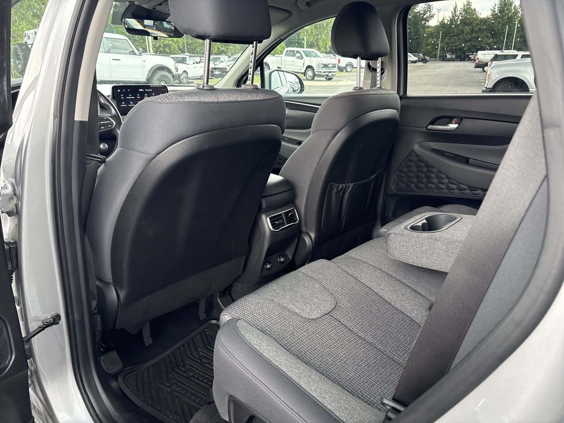 Used 2023 Hyundai Santa Fe SEL FWD image 17
