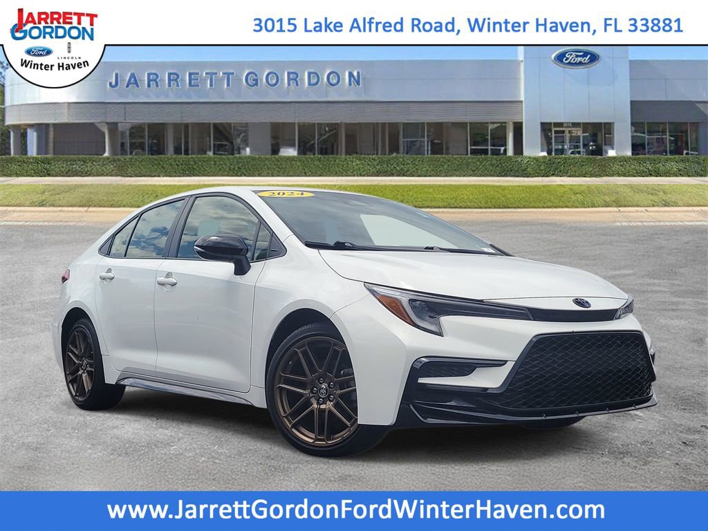 Used 2024 Toyota Corolla SE w/ Convenience Package