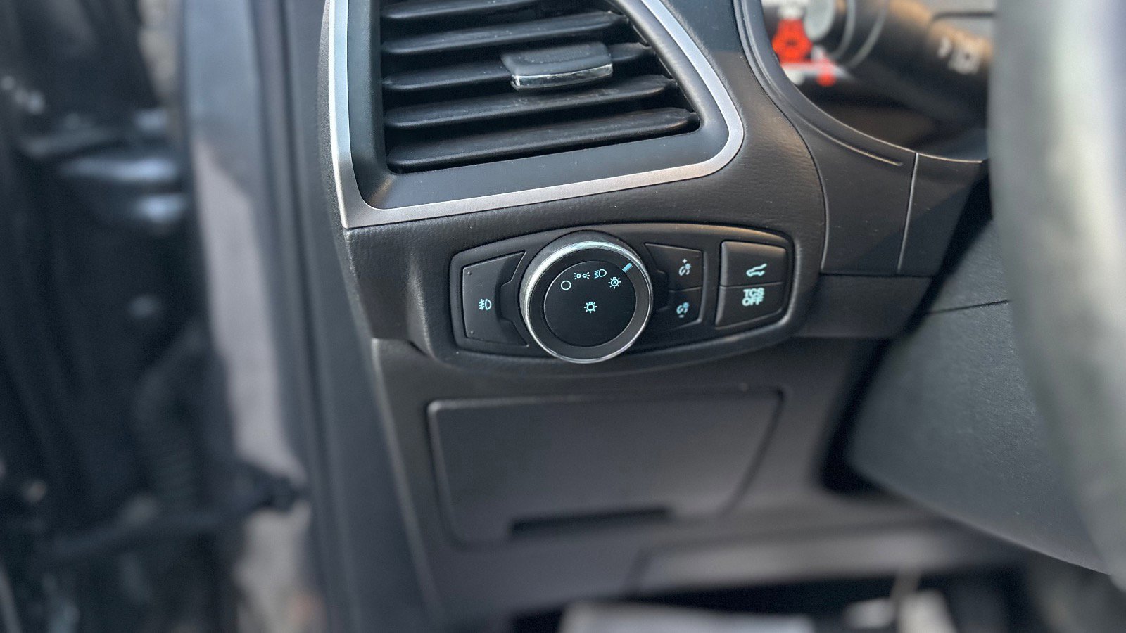 Certified 2022 Ford Edge SEL w/ Convenience Package image 27