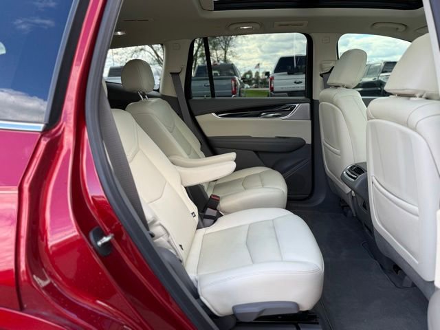 Used 2023 Cadillac XT6 Premium Luxury FWD image 22