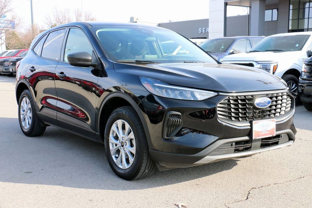 Certified 2025 Ford Escape Active image 4