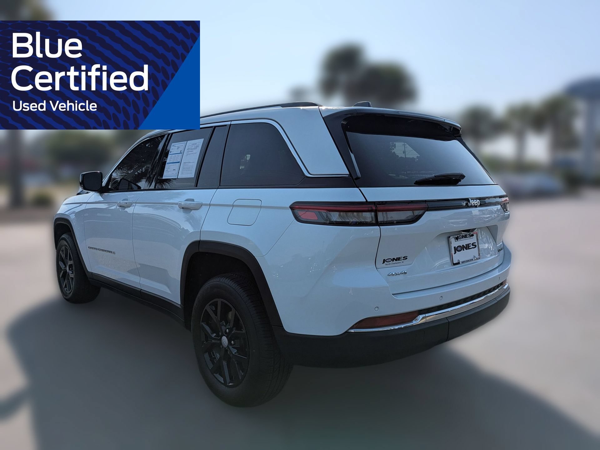 Used 2023 Jeep Grand Cherokee Limited AWD/4WD image 8