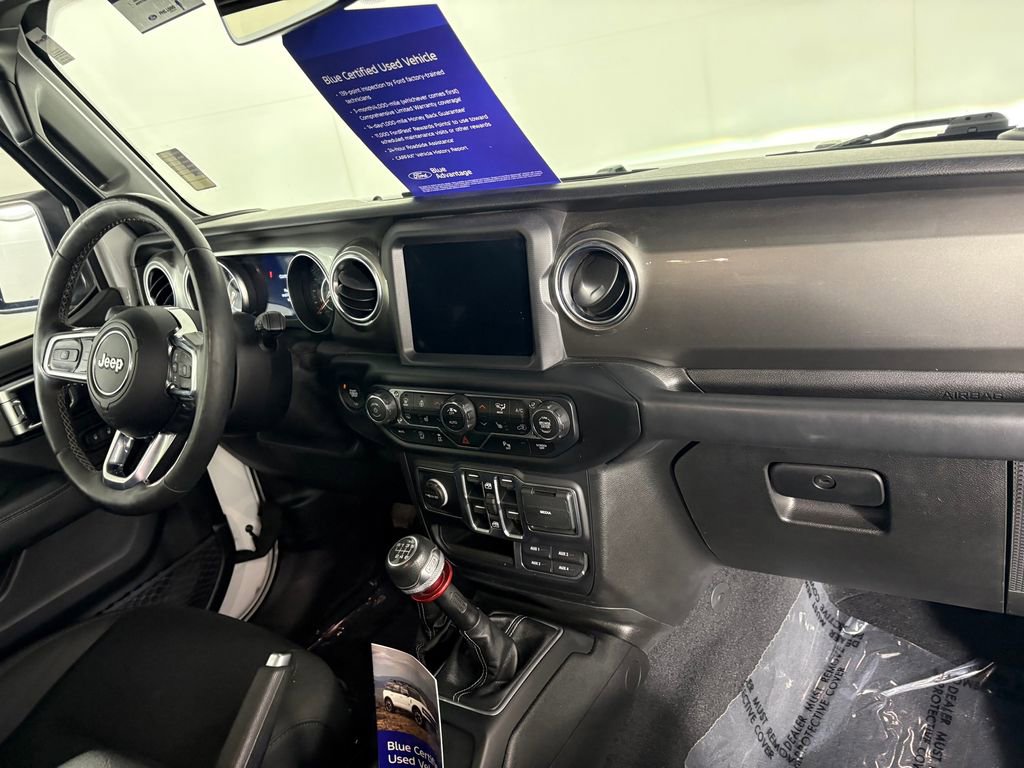 Used 2020 Jeep Gladiator Overland AWD/4WD image 35