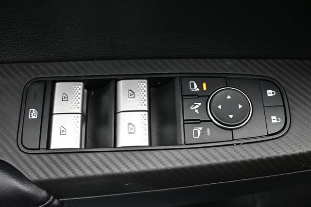 Used 2023 Mitsubishi Outlander SE FWD image 16