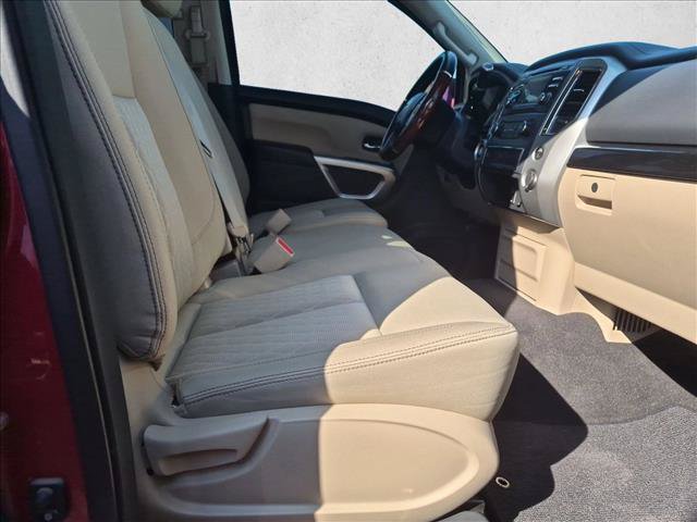 Used 2017 Nissan Titan SV RWD image 17