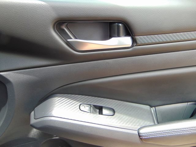 Used 2025 Nissan Altima 2.5 SV FWD image 26