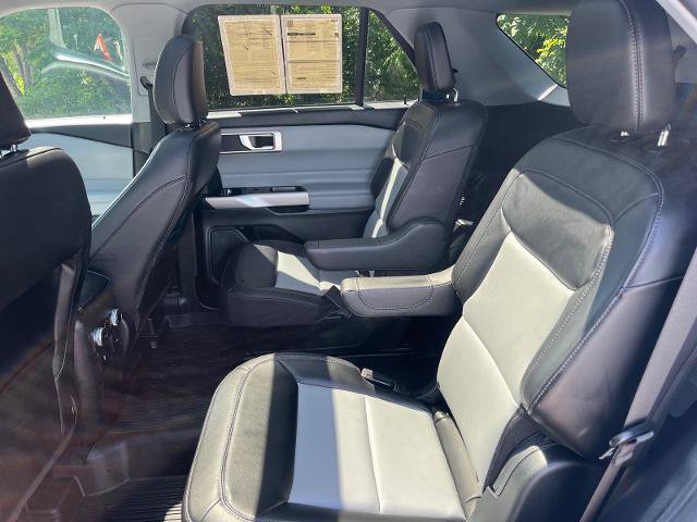 Certified 2023 Ford Explorer XLT w/ Equipment Group 202A AWD/4WD image 18