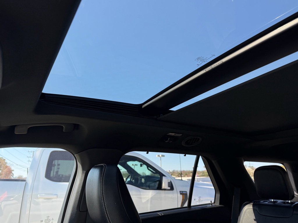 Certified 2020 Ford Explorer ST w/ Premium Technology Package image 31