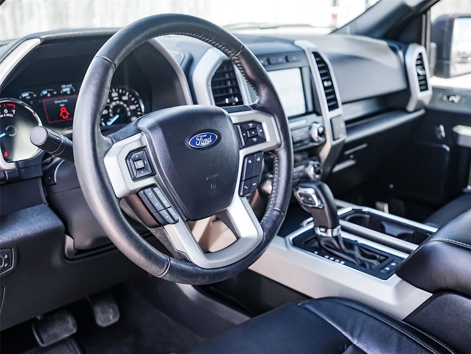 Certified 2020 Ford F150 Lariat w/ Equipment Group 502A Luxury AWD/4WD image 9