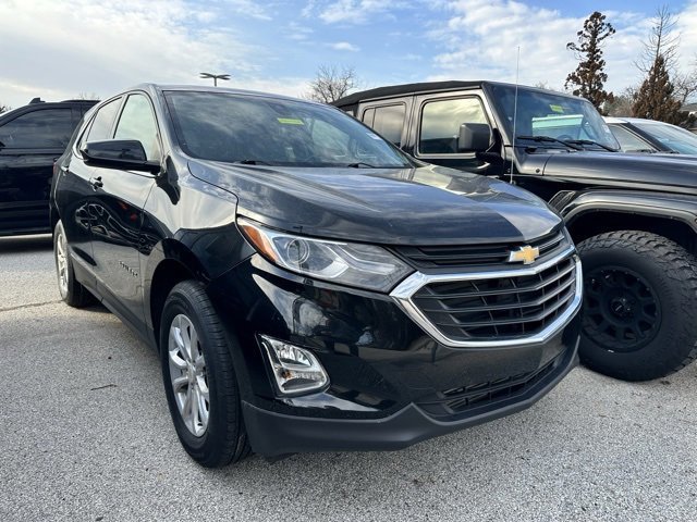 Used 2020 Chevrolet Equinox LT w/ Driver Convenience Package image 11