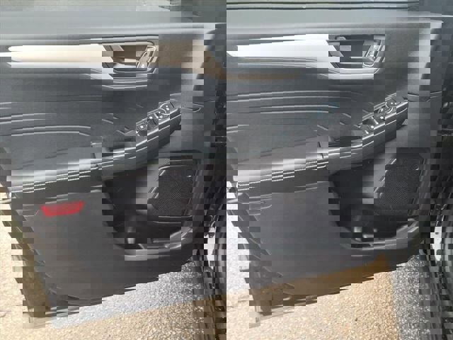 Certified 2022 Ford Escape SE w/ SE Sport Appearance Package image 14