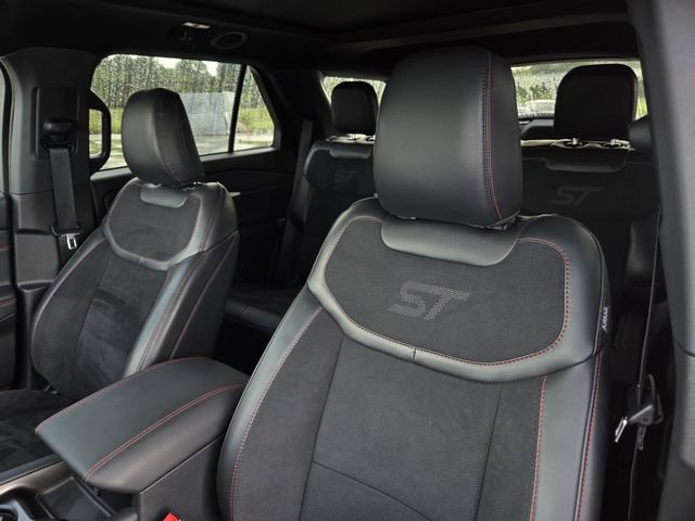 Certified 2025 Ford Explorer ST w/ Sun And Sound Package AWD/4WD image 27
