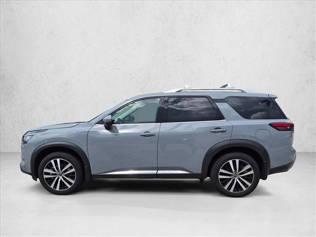 Used 2025 Nissan Pathfinder Platinum w/ Cargo Package FWD image 9