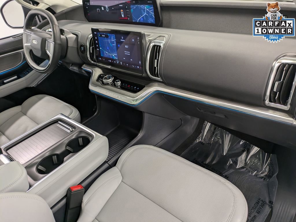 Certified 2025 Ford Expedition Platinum w/ Driver's Package image 38