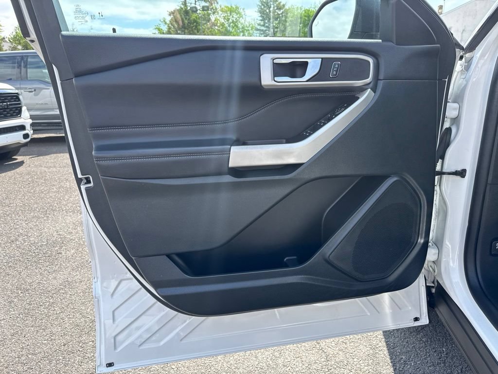 Certified 2023 Ford Explorer XLT AWD/4WD image 12
