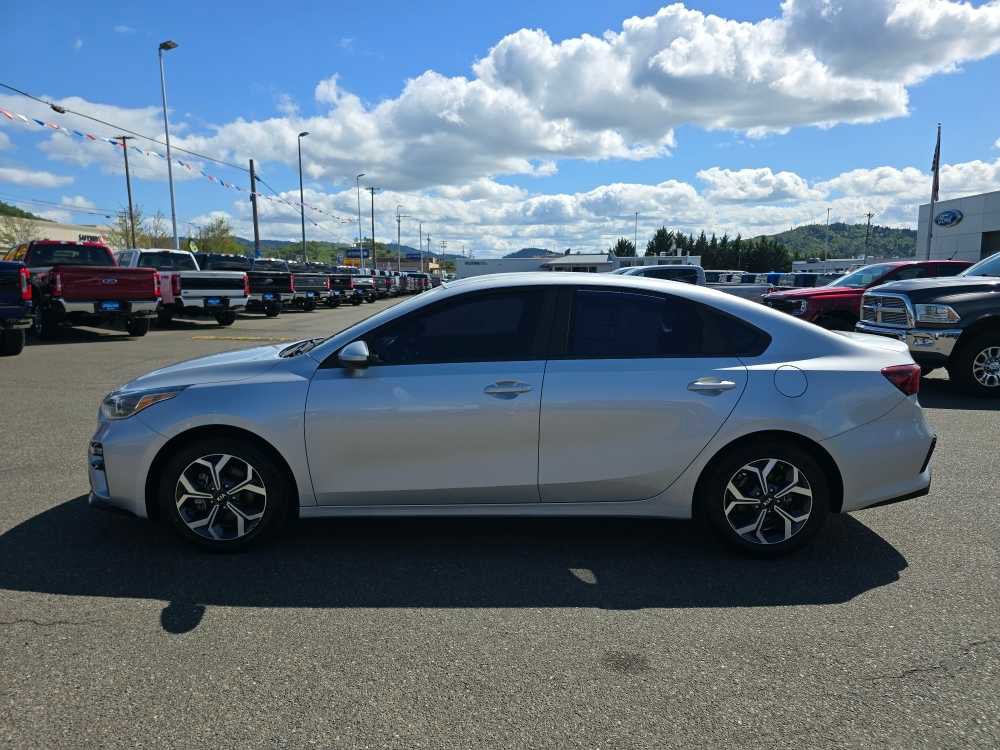 Used 2019 Kia Forte LXS FWD image 2