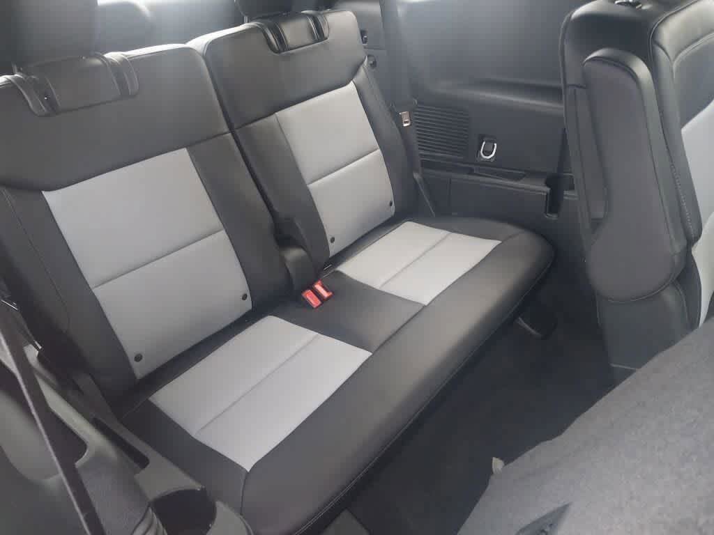 Certified 2023 Ford Explorer XLT w/ Equipment Group 202A AWD/4WD image 26