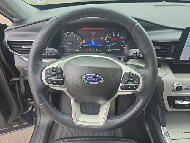 Certified 2023 Ford Explorer XLT w/ Equipment Group 202A AWD/4WD image 17