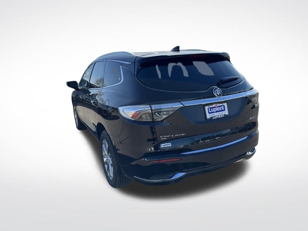 Used 2023 Buick Enclave Avenir image 8
