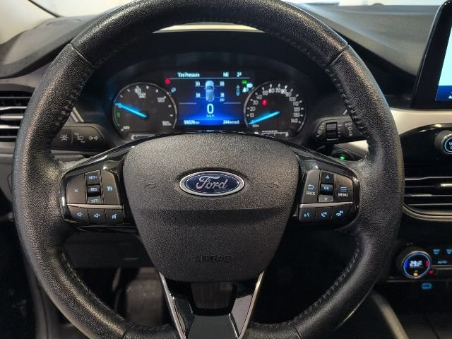 Certified 2021 Ford Escape SEL image 19