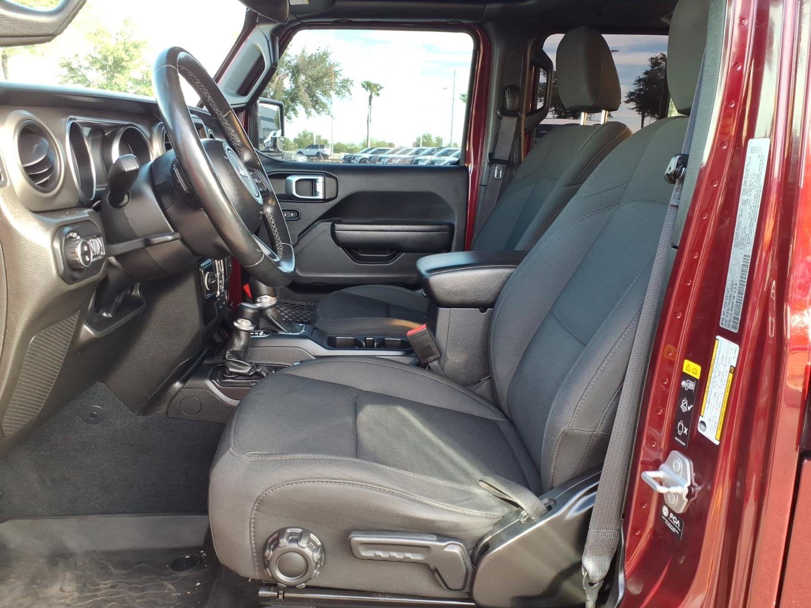 Used 2022 Jeep Gladiator Sport AWD/4WD image 12