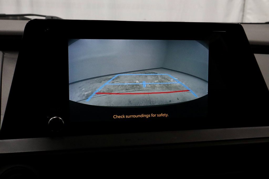 Used 2023 Toyota Prius LE image 2