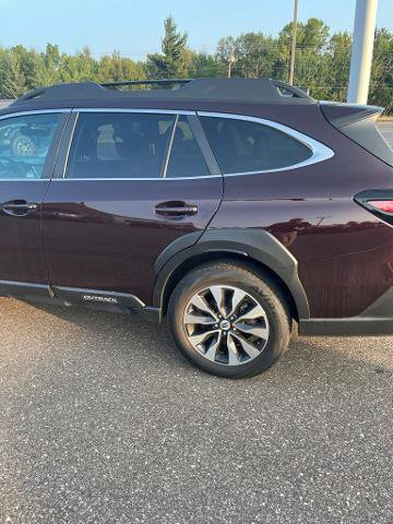 Used 2024 Subaru Outback Limited XT AWD/4WD image 5