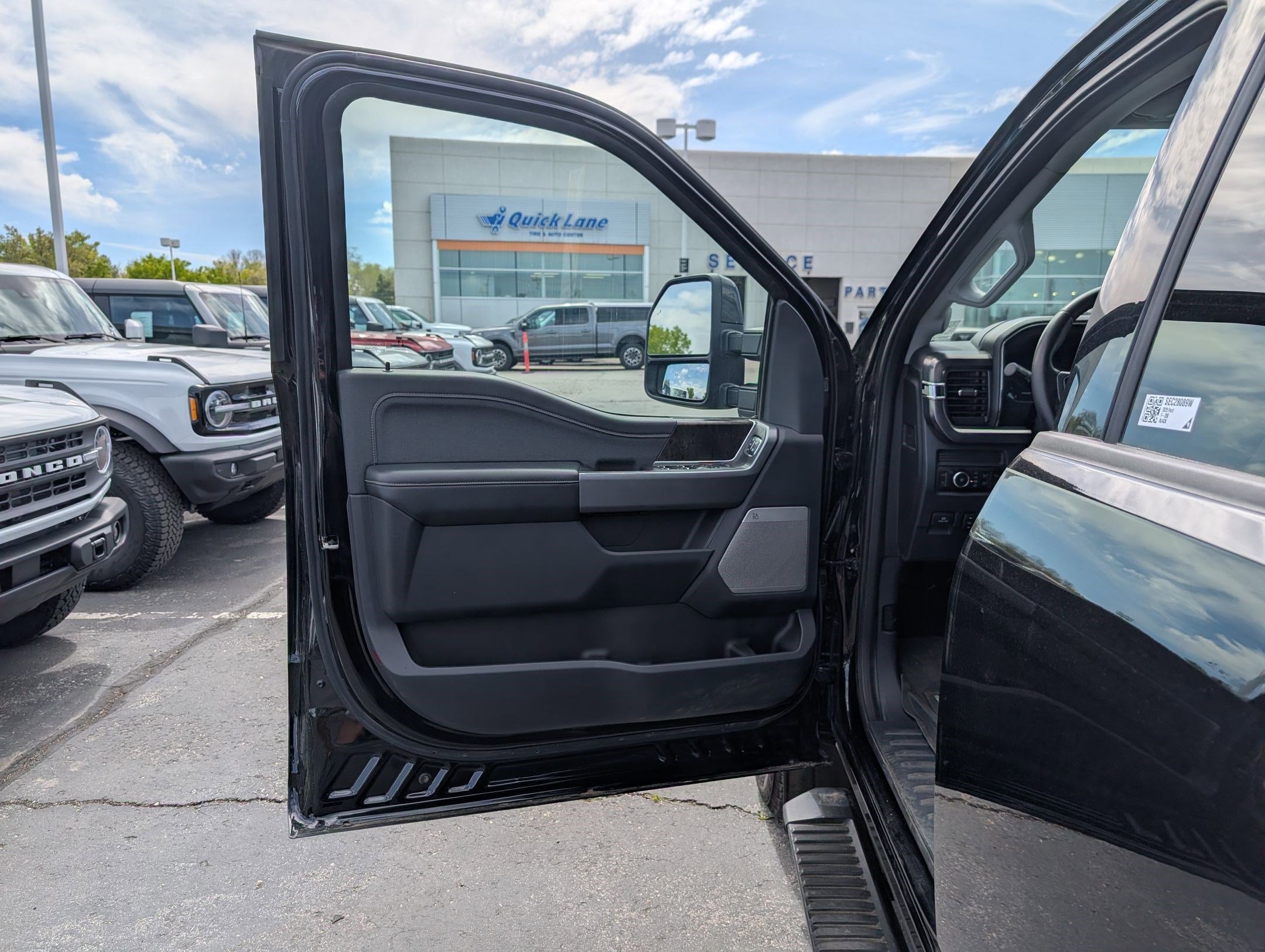 Certified 2025 Ford F350 Lariat image 16